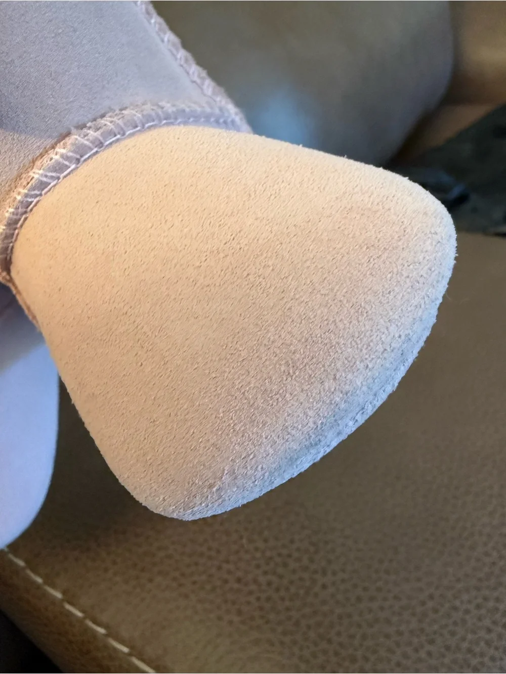 UGG Light Pink Bow Baby Booties size 0/1